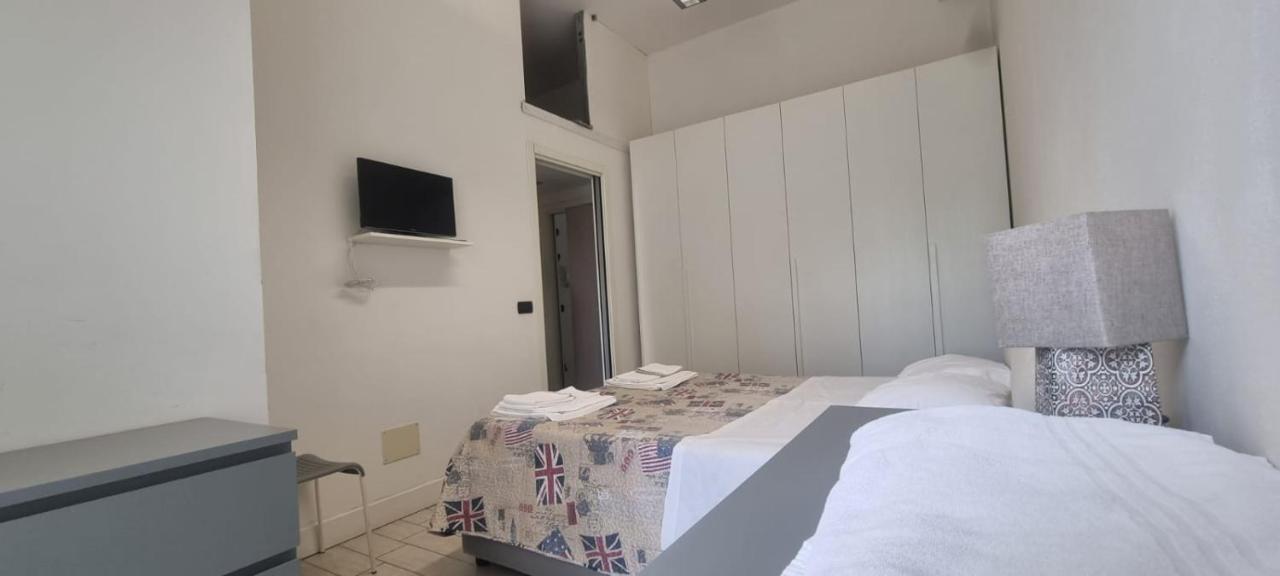 דירות פיאצ'נצה Casa Adriana מראה חיצוני תמונה